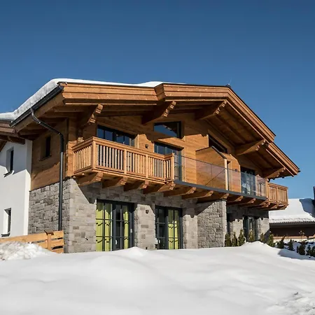 Feriehus Luxurious In With Sauna Piesendorf