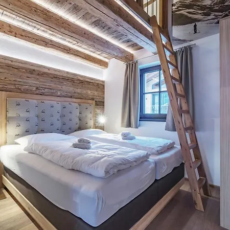 Feriehus Luxurious In With Sauna Piesendorf